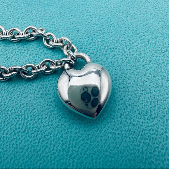 Tiffany & Co. Full Heart Toggle Bracelet in Silver 7.5” with Presentation Box - Picture 6 of 14